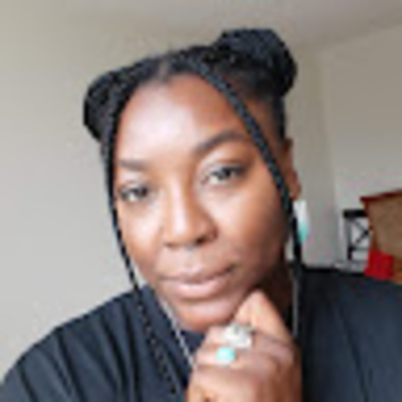 Meet your Posher, Abi - Picture 1 of 1